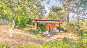 Ferienhaus mit Pool, Garten und Terrasse | Gartenblick - Image 2