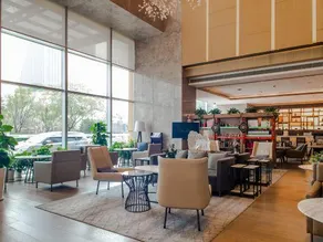 Inzone Royal Plaza Hotels - Image 5
