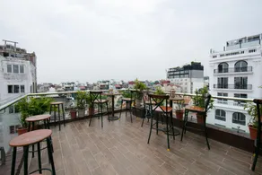 Downtown Hostel & Rooftop Bar - Image 4