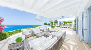 Beachfront Luxury Villa Santa Barbara - Image 4