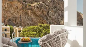Enilion Luxury Suites - Image 4