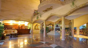 Manor Hotel - Image 4