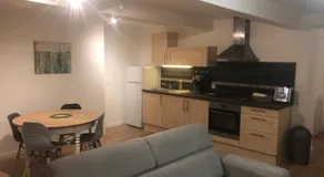 Logement avec deux appartements sur deux étages - Image 4