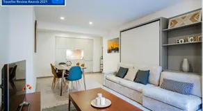 Exclusive quietness in the heart of Madrid with Public Parking, Breakfast, 2 bathrooms - Image 2