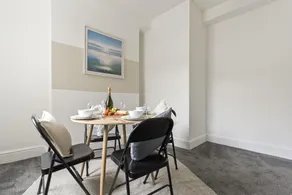 Charles Street House - Image 5
