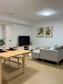 Levida Living - Cozy 2 Bedroom Suite at the Heart of Langley - Image 2