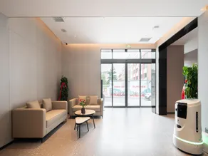 IU Hotel PingliangJiefang Road - Image 5
