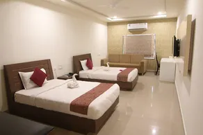 REST INN HOTEL - Image 4