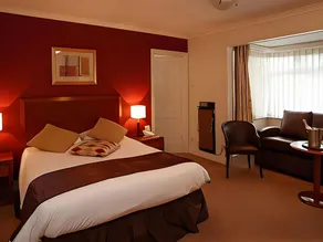 Guildford Manor Hotel & Spa - Image 3