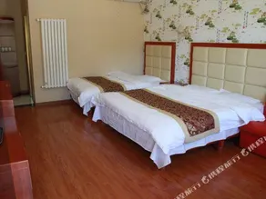 wulingshanLongmai Fengqing Holiday Hotel - Image 5