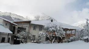 Maia's Guesthouse - Image 5