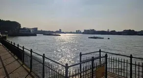 2 Br Flat in Greenwich next to Cutty Sark - Image 4