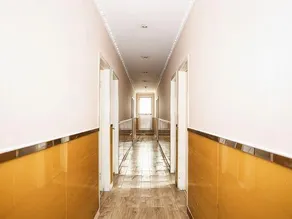 Gulou Holiday Inn - Image 4