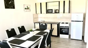 City Apartment - Image 3