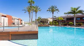 Splendido appartamento totalmente attrezzato con terrazza e piscina riscaldata - Image 3