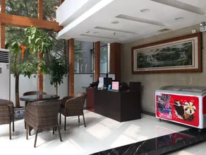 Ruizhao Hotel (Beijing Guomao Branch) - Image 4