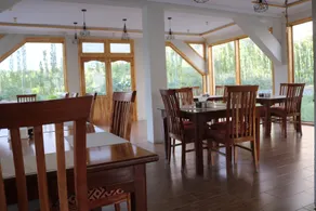 Montvale Resort - Image 3
