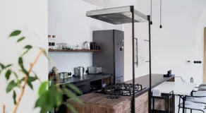 Long Story Short Hostel & Café - Image 4