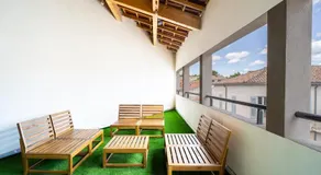 Maison au coeur de Nîmes avec garage et terrasse - Image 4