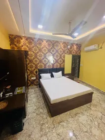 SAMPRITI GUEST HOUSE - Image 5