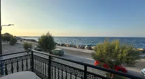 Seafront House - Image 2
