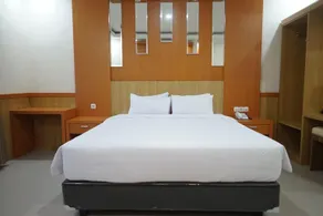 Manggala Trans Hotel - Image 2