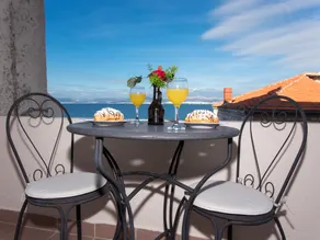 Apartments Tino - Appartement 2 Chambres avec Terrasse et Vue sur la Mer (A2) - Image 3