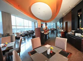 Manhattan Hotel Jakarta - Image 4