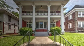 Historic but Modern with Relaxing Natural Light - Image 2