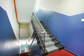 De Hotel - Image 4