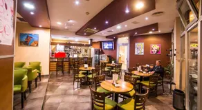 Hotel Merlot - Image 5