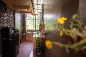 ONA HOME - Entire Hue-styled garden house - Image 3