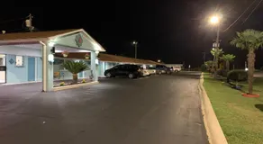 Budget Inn - Laurens - Image 3