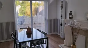 Ladbury House in Walsall near M6, Walsall Uni and Hospital, with free parking and easy access to Birmingham city centre and West Bromwich, only 20 mins to NEC and Birmingham airport, 15 mins to Villa Park, Great for contractors! - Image 4