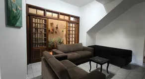 Casa Agradável, Arejada, Espaçosa, Perto de Tudo - Image 2
