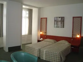 Hotel Le Dome - Image 2