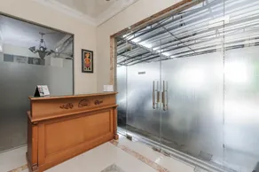 RedDoorz at Jatiwaringin near Exit Toll Pondok Gede - Image 4