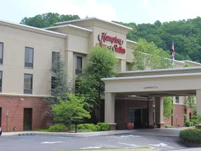 HAMPTON INN & SUITES HAZARD, KY - Image 4