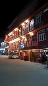 Dimsun Hotel and restaurant - Image 2
