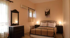Mani Hotel - Image 2