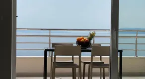 Luxury Penthouse - Big Blue - Image 5