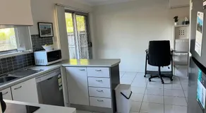 Kallangur 3 Bedroom Townhouse - Image 5