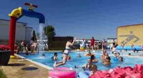 Whitstable, DP42, 2 bed park home, Alberta Holiday Park - Image 5