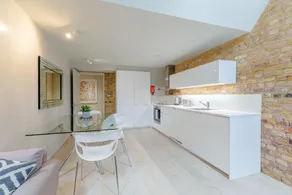 Holborn by Excel Apartments - Image 3