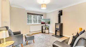 Stylish 3-Bedroom Home with Parking - Image 2