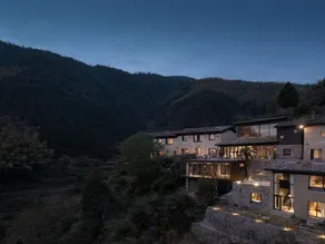 Stray Birds Hotel - Image 5