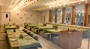 Hotel Valley - Image 5