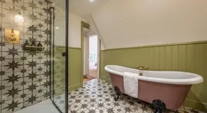 Hensill Farmhouse - Image 3