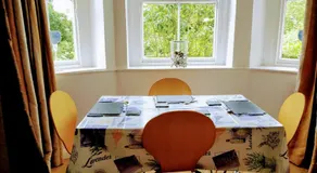 Riverbank Apartment - Image 3