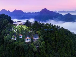 Yinxin'gu Treehouse Hotel - Image 4